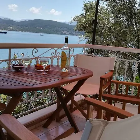 Tzeni Apartment