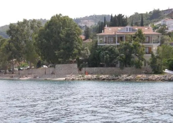 Tzeni Lygia (Lefkada)