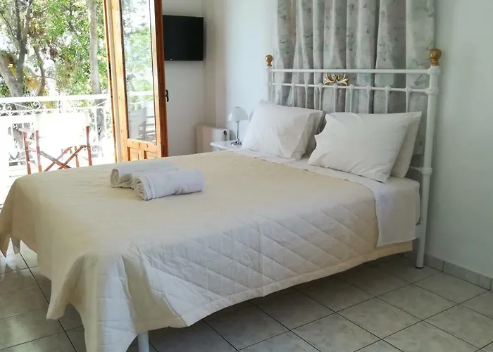 Tzeni * Lygia (Lefkada)